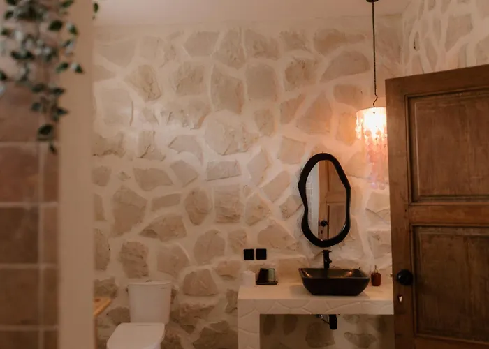 Hotel El Campo Mushroom *