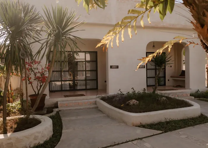El Campo Mushroom Hotel