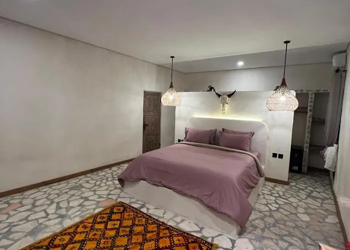 El Campo Mushroom Hotel